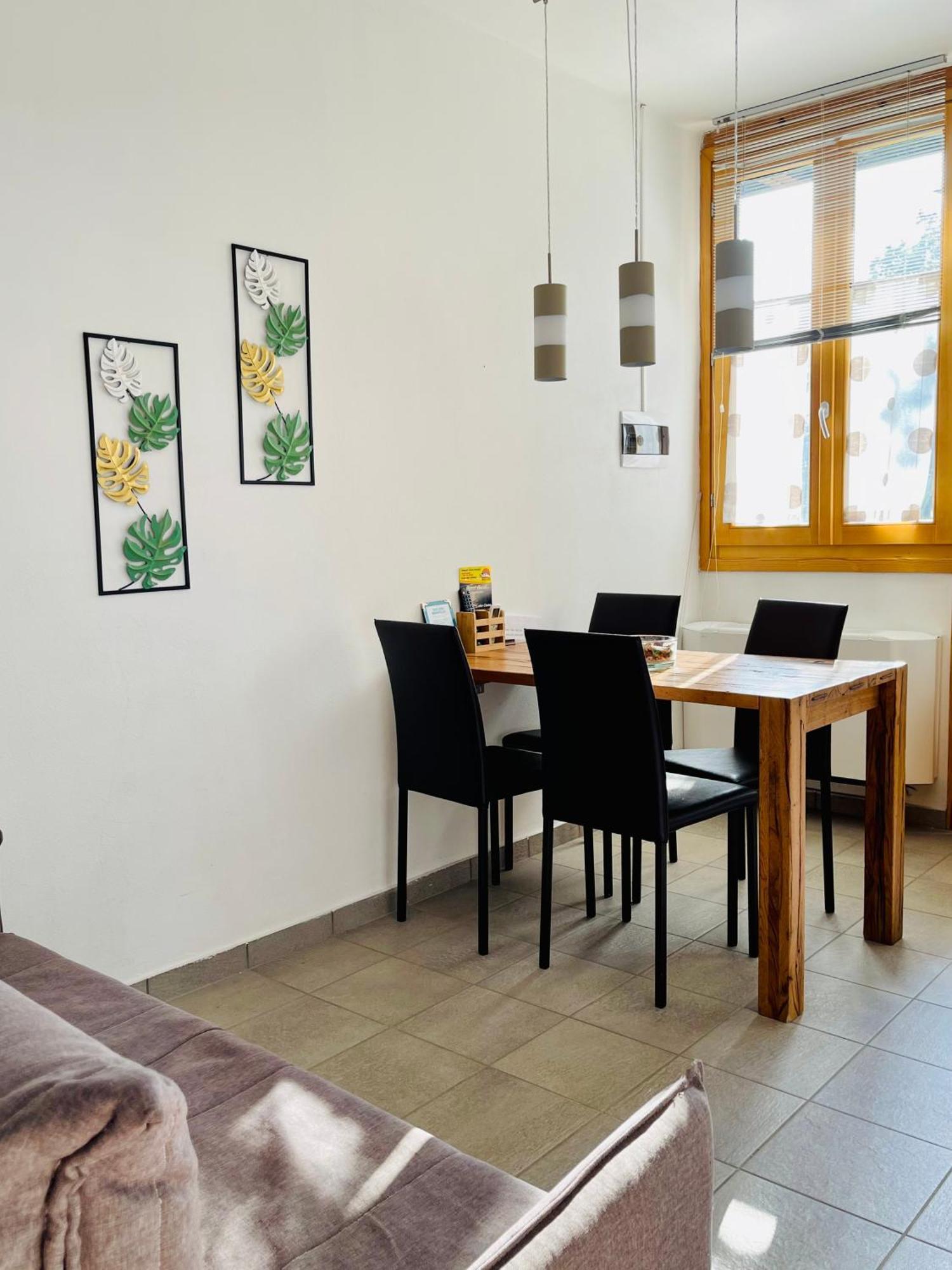 Agriturismo La Selvaggia مانديلو ديل لاريو المظهر الخارجي الصورة