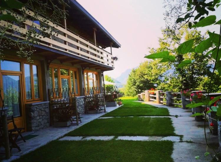Agriturismo La Selvaggia مانديلو ديل لاريو المظهر الخارجي الصورة