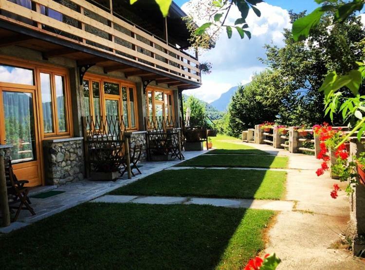 Agriturismo La Selvaggia مانديلو ديل لاريو المظهر الخارجي الصورة